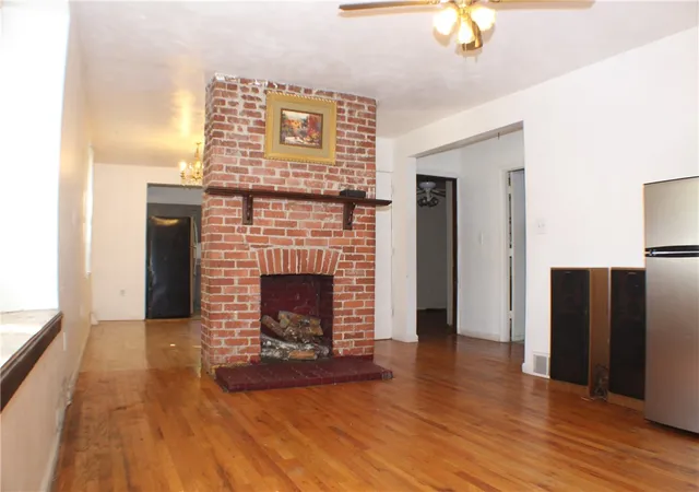 Photo 3 of Single family home for sale at 912 5th Street, Verona, PA 15147 | MLS# 1779926 | Listing updated on 2026-10-21