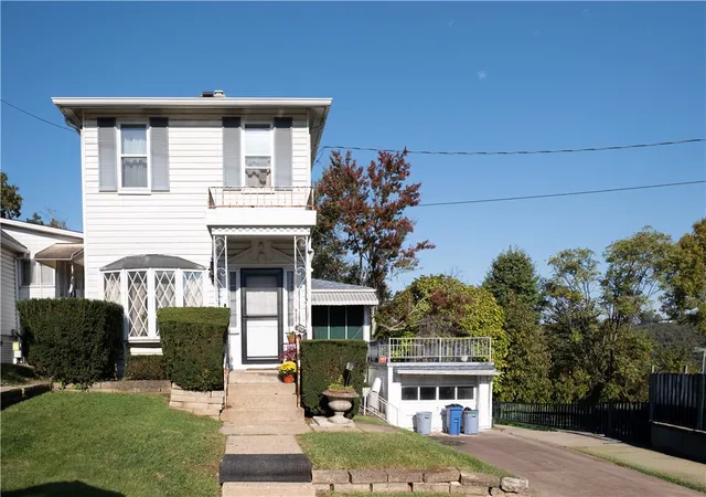 Photo 1 of Single family home for sale at 512 Reynolds St, Mc Keesport, PA 15132 | MLS# 1779969 | Listing updated on 2026-10-20