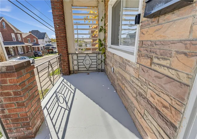 Photo 2 of Single family home for sale at 150 Lincoln Ave, Homestead, PA 15120 | MLS# 1778781 | Listing updated on 2026-10-21