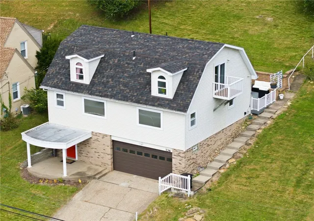 Photo 2 of Single family home for sale at 736 Darlington St, Carnegie, PA 15106 | MLS# 1779988 | Listing updated on 2026-10-20