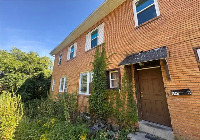 Photo 4 of House for sale at 414 Grant Ave, Duquesne, PA 15110 | MLS# 1779920 | Listing updated on 2026-10-20