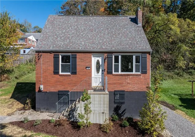 Photo 1 of Single family home for sale at 140 Lawrence Ave, Pittsburgh, PA 15238 | MLS# 1779918 | Listing updated on 2026-10-21