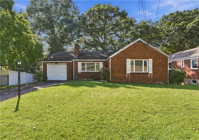 Photo 1 of Single family home for sale at 1405 N Spring St, Shaler, PA 15116 | MLS# 1778298 | Listing updated on 2026-10-21