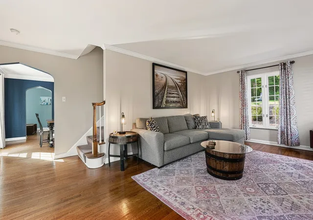 Photo 4 of Single family home for sale at 752 Country Clb Dr, Pittsburgh, PA 15228 | MLS# 1780255 | Listing updated on 2026-10-22