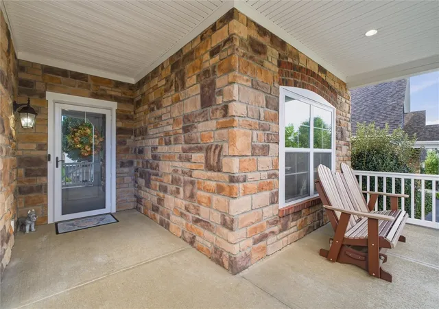 Photo 2 of Single family home for sale at 4007 Sir James Dr, Mc Donald, PA 15057 | MLS# 1779352 | Listing updated on 2026-10-21
