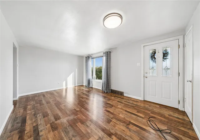 Photo 1 of Single family home for sale at 112 Creston Dr, West Mifflin, PA 15122 | MLS# 1780059 | Listing updated on 2026-10-21