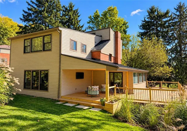 Photo 2 of Single family home for sale at 228 Houston Rd, Ross Twp, PA 15237 | MLS# 1780290 | Listing updated on 2026-10-22