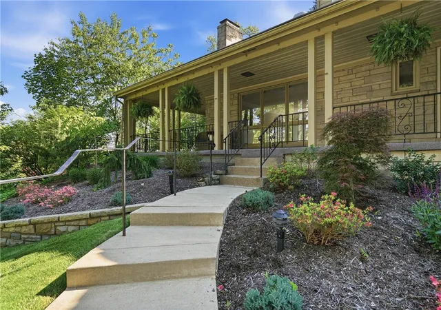 Photo 1 of Single family home for sale at 253 Sleepy Holw Rd, Mt Lebanon, PA 15216 | MLS# 1780216 | Listing updated on 2026-10-22