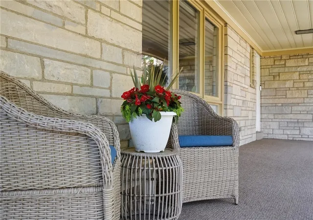 Photo 2 of Single family home for sale at 253 Sleepy Holw Rd, Mt Lebanon, PA 15216 | MLS# 1780216 | Listing updated on 2026-10-22