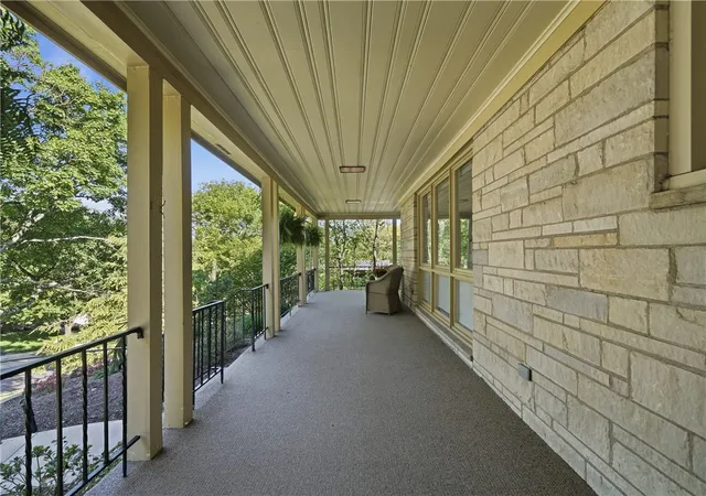 Photo 3 of Single family home for sale at 253 Sleepy Holw Rd, Mt Lebanon, PA 15216 | MLS# 1780216 | Listing updated on 2026-10-22