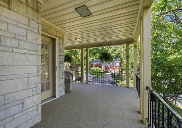 Photo 4 of Single family home for sale at 253 Sleepy Holw Rd, Mt Lebanon, PA 15216 | MLS# 1780216 | Listing updated on 2026-10-22