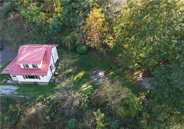 Photo 4 of Single family home for sale at 210 Clearfield Pike, Rayburn Twp, PA 16201 | MLS# 1780199 | Listing updated on 2026-10-27