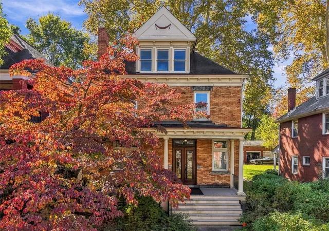 Photo 2 of Single family home for sale at 6842 Thomas Blvd, Pittsburgh, PA 15208 | MLS# 1780272 | Listing updated on 2026-10-22