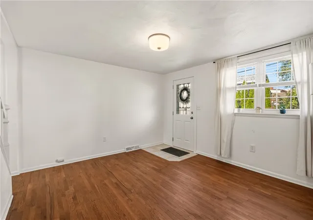 Photo 3 of Single family home for sale at 4506 Idaline St, Bloomfield, PA 15224 | MLS# 1778791 | Listing updated on 2026-10-22