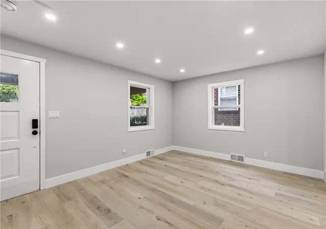 Photo 3 of Single family home for sale at 4526 Camelia St, Pittsburgh, PA 15201 | MLS# 1780343 | Listing updated on 2026-10-22