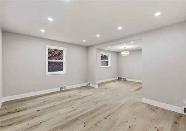 Photo 4 of Single family home for sale at 4526 Camelia St, Pittsburgh, PA 15201 | MLS# 1780343 | Listing updated on 2026-10-22