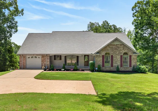 Photo 1 of Single family home for sale at 197 Boat Dock Rd, Dover, TN 37058 | MLS# 3529379 | Listing updated on 2026-08-31