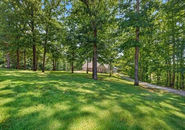 Photo 2 of Single family home for sale at 197 Boat Dock Rd, Dover, TN 37058 | MLS# 3529379 | Listing updated on 2026-08-31