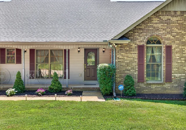 Photo 4 of Single family home for sale at 197 Boat Dock Rd, Dover, TN 37058 | MLS# 3529379 | Listing updated on 2026-08-31