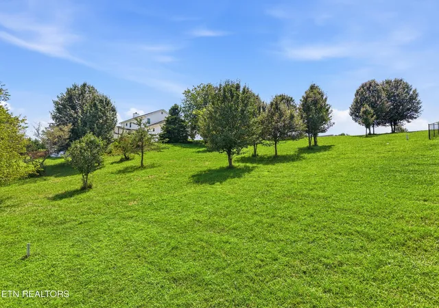 Photo 2 of Land for sale at 0 River Cliff Dr, Kodak, TN 37764 | MLS# 3529376 | Listing updated on 2026-08-31