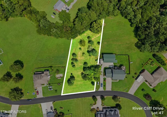 Photo 4 of Land for sale at 0 River Cliff Dr, Kodak, TN 37764 | MLS# 3529376 | Listing updated on 2026-08-31