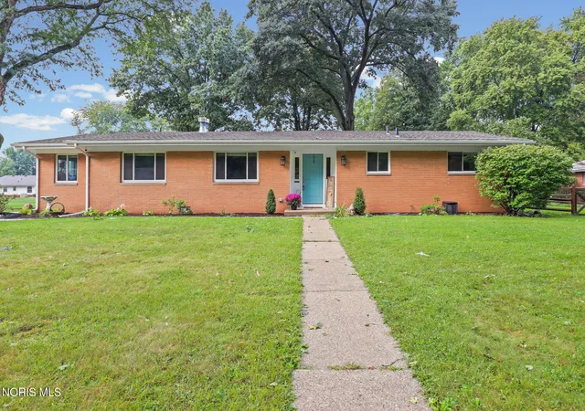 Photo 25 of Single family home for sale at 2216 Heatherwood Dr, Toledo, OH 43614 | MLS# 10013104 | Listing updated on 2026-09-13