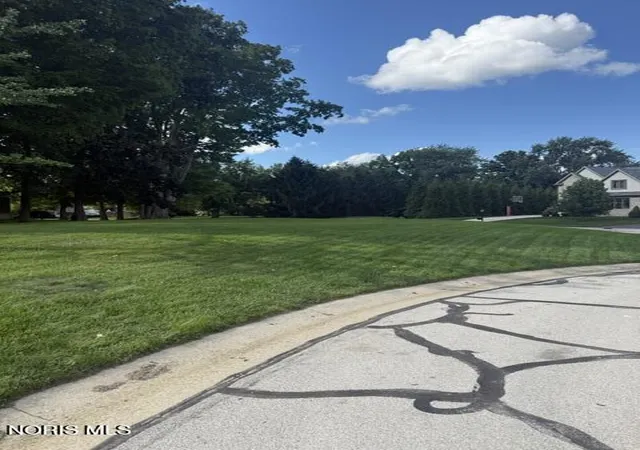Photo 2 of Land for sale at 3 Stableside Rd, Ottawa Hills, OH 43615 | MLS# 10003958 | Listing updated on 2026-09-04