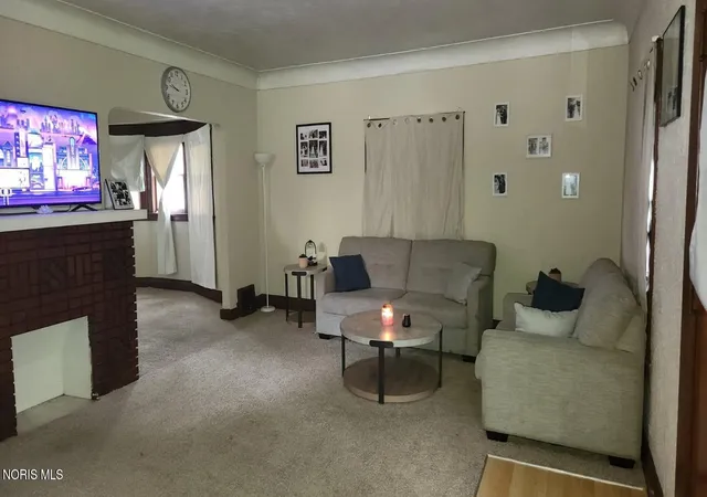 Photo 3 of Single family home for sale at 521 Cincinnati St, Toledo, OH 43611 | MLS# 10006394 | Listing updated on 2026-09-15