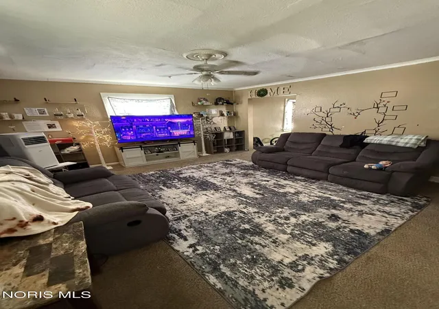 Photo 3 of Single family home for sale at 1211 Idaho St, Toledo, OH 43605 | MLS# 10006399 | Listing updated on 2026-09-15