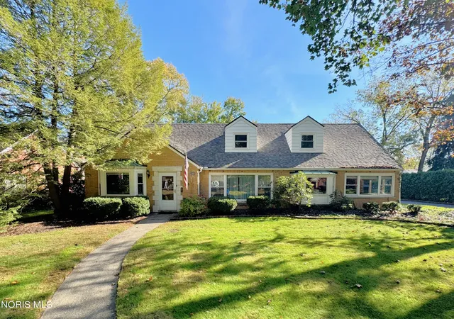 Photo 51 of Single family home for sale at 2806 Meadowwood Dr, Toledo, OH 43606 | MLS# 10008971 | Listing updated on 2026-10-26