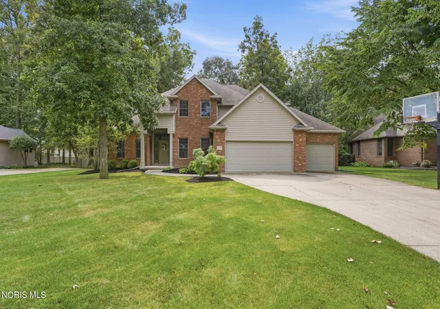 Photo 1 of Single family home for sale at 1443 Silver Pine Ln, Findlay, OH 45840 | MLS# 10009000 | Listing updated on 2026-09-19