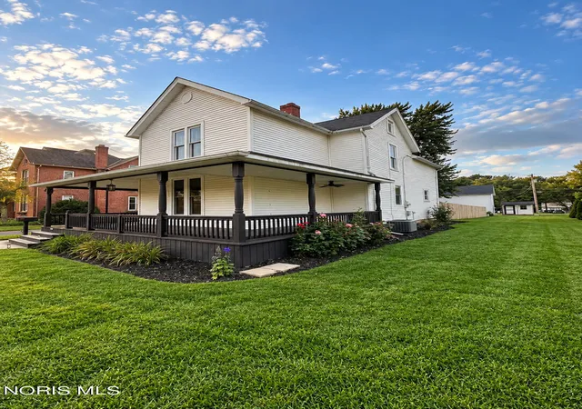 Photo 2 of Single family home for sale at 123 Clinton Ave, Tiffin, OH 44883 | MLS# 10009482 | Listing updated on 2026-09-14