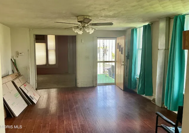 Photo 3 of Single family home for sale at 721 Vance St, Toledo, OH 43604 | MLS# 10009553 | Listing updated on 2026-09-05