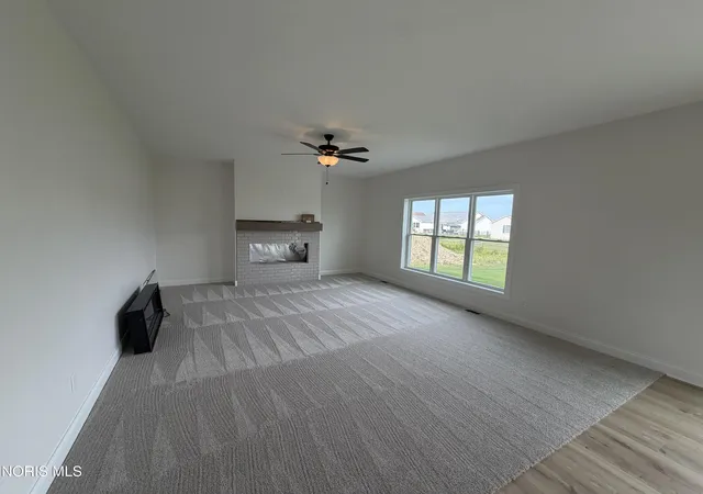 Photo 2 of Single family home for sale at 5045 Magnolia Dr, Oregon, OH 43616 | MLS# 10009693 | Listing updated on 2026-09-21