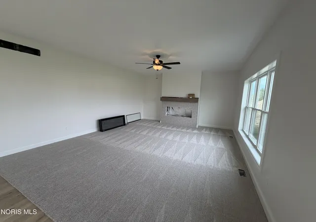Photo 3 of Single family home for sale at 5045 Magnolia Dr, Oregon, OH 43616 | MLS# 10009693 | Listing updated on 2026-09-21