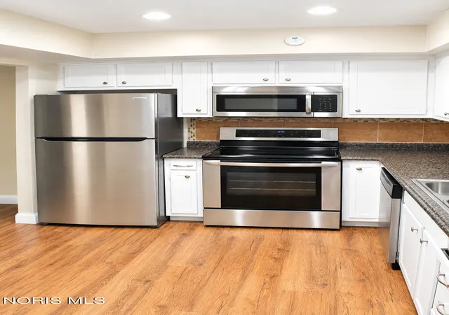Photo 2 of Condo for sale at 3217 Glanzman Rd #Unit 72x, Toledo, OH 43614 | MLS# 10009959 | Listing updated on 2026-09-17