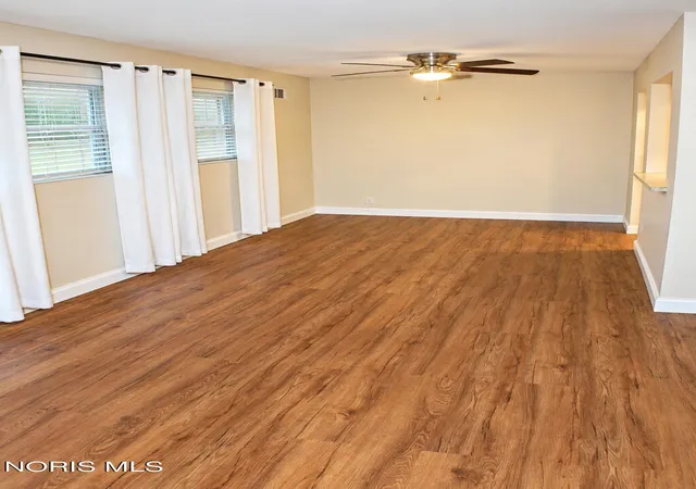 Photo 4 of Condo for sale at 3217 Glanzman Rd #72X, Toledo, OH 43614 | MLS# 10009959 | Listing updated on 2026-10-22