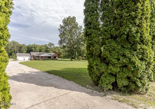 Single family home for sale at 412 Schwamberger Rd, Holland, OH 43528 | MLS# 10012848