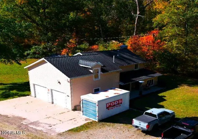 Photo 3 of Single family home for sale at 8744 Nebraska Ave, Toledo, OH 43617 | MLS# 10010242 | Listing updated on 2026-10-23