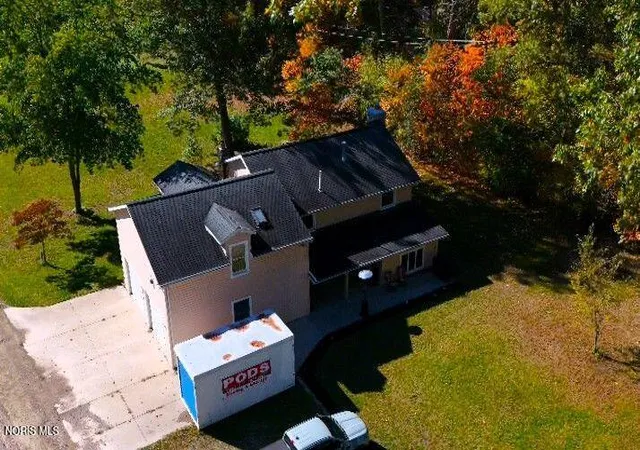 Photo 3 of Single family home for sale at 8744 Nebraska Ave, Toledo, OH 43617 | MLS# 10010242 | Listing updated on 2026-10-23