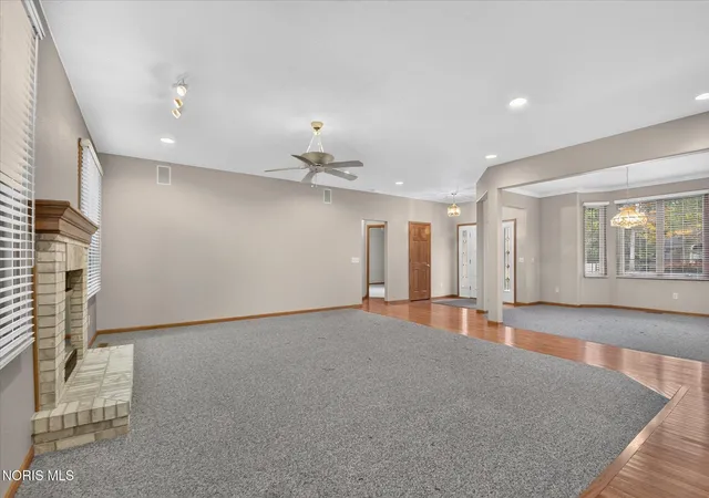 Photo 3 of Single family home for sale at 7910 Colony Woods Dr, Toledo, OH 43617 | MLS# 10010331 | Listing updated on 2026-10-28