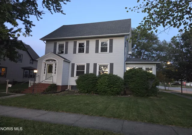 Photo 2 of Single family home for sale at 301 N Main St, Paulding, OH 45879 | MLS# 10011004 | Listing updated on 2026-09-09