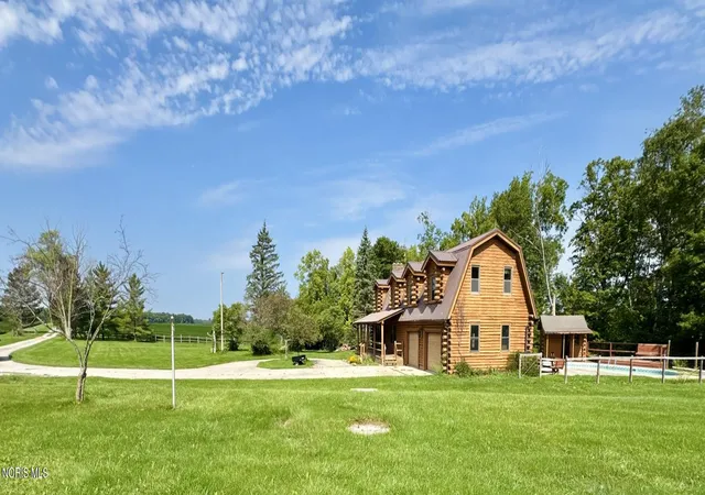 Photo 2 of Single family home for sale at 3445 Rosedale Rd, Edgerton, OH 43517 | MLS# 10013217 | Listing updated on 2026-09-22