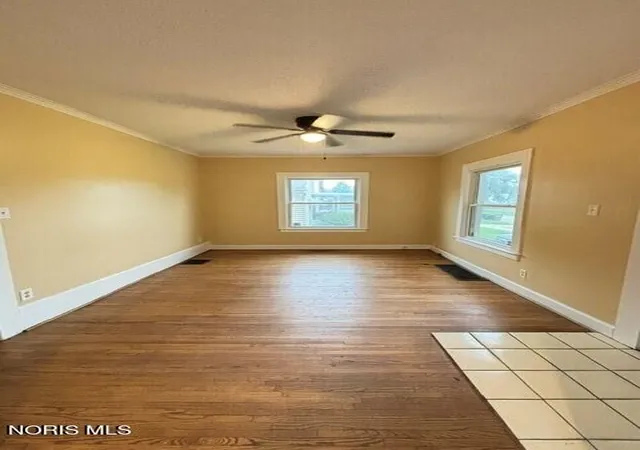 Photo 3 of Single family home for sale at 4303 Walker Ave, Toledo, OH 43612 | MLS# 10011579 | Listing updated on 2026-09-22