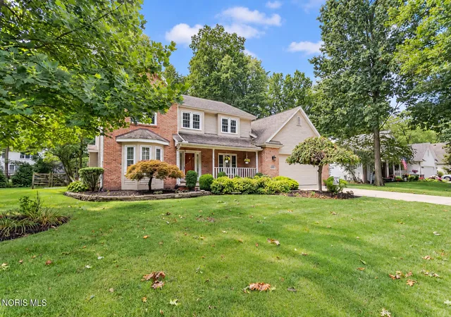 Single family home for sale at 8053 Bridgehampton Dr, Waterville, OH 43566 | MLS# 10011881