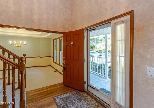 Photo 4 of Single family home for sale at 8053 Bridgehampton Dr, Waterville, OH 43566 | MLS# 10011881 | Listing updated on 2026-10-08