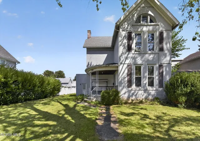 Photo 3 of Single family home for sale at 80 Hunter St, Tiffin, OH 44883 | MLS# 10011813 | Listing updated on 2026-10-14
