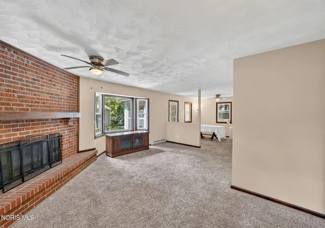 Photo 2 of Single family home for sale at 120 Biddle St, Bowling Green, OH 43402 | MLS# 10013320 | Listing updated on 2026-09-14