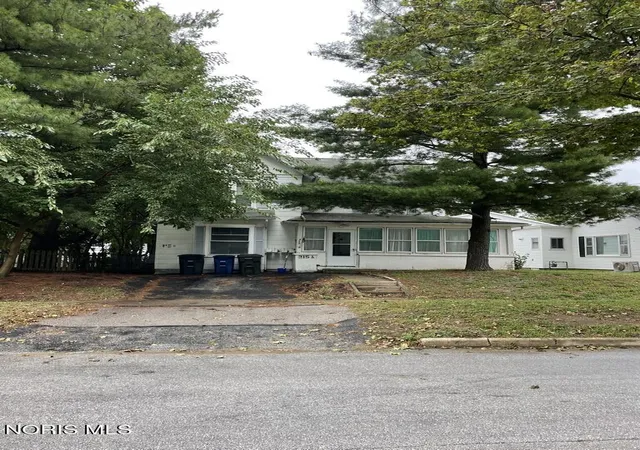 Photo 3 of Multi family home for sale at 315 E Evers Ave, Bowling Green, OH 43402 | MLS# 10013873 | Listing updated on 2026-09-30