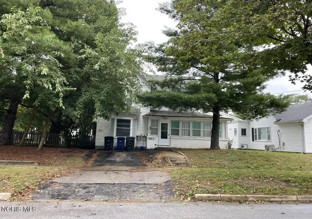 Listing Photo 4 - Condo for sale in building located at 315 E Evers Ave, Bowling Green, OH 43402